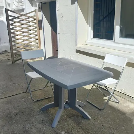 Bord De : Charmante Maison De Pecheur بيت للعطل إيبورت